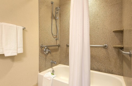 Haskell Hotel | Discover Comfort at Holiday Inn Express Haskell - Wayne Area