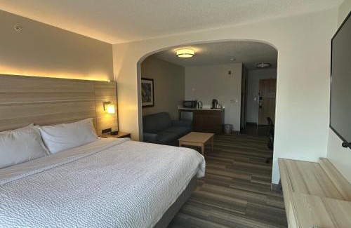 Chesterfield Hotel | Comfortable Stay at Holiday Inn Express Chesterfield Area