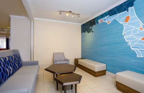 Southside Hotel | Inviting Holiday Inn Express Jacksonville South I-295 Hotel
