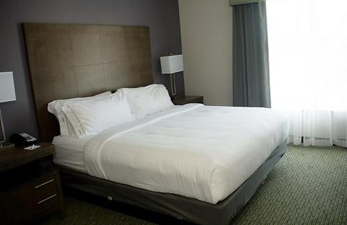 Port Aransas Hotel | Discover Holiday Inn Express Port Aransas: Family-Friendly Getaway