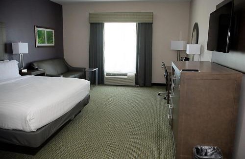 Port Aransas Hotel | Discover Holiday Inn Express Port Aransas: Family-Friendly Getaway