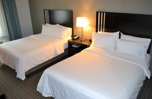 Selinsgrove Hotel | Guest Rated: Holiday Inn Express Selinsgrove with Breakfast