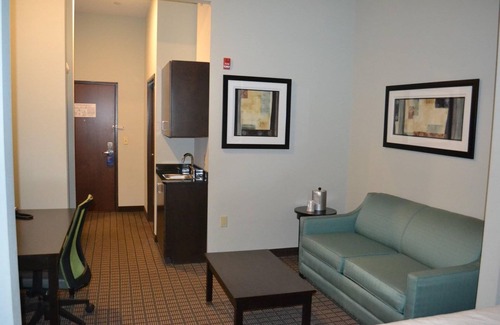 Selinsgrove Hotel | Guest Rated: Holiday Inn Express Selinsgrove with Breakfast