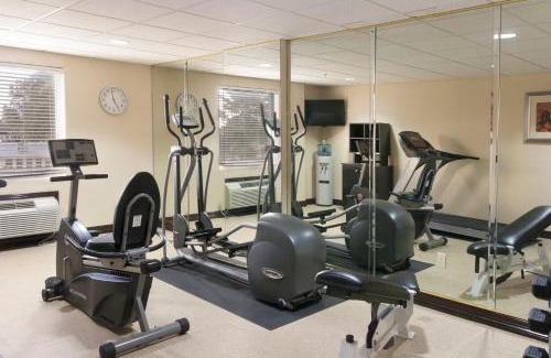 Brownsville Hotel | Comfort at Holiday Inn Express Hotel and Suites Brownsville