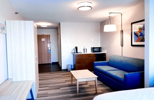 Logansport Hotel | Comfortable Stay at Holiday Inn Express Logansport