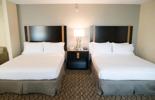 Chanhassen Hotel | Relax at Holiday Inn Express Hotel & Suites Chanhassen