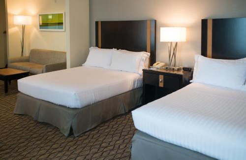 Chanhassen Hotel | Relax at Holiday Inn Express Hotel & Suites Chanhassen