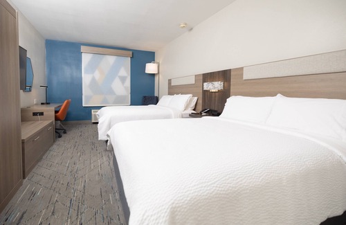 Frackville Hotel | Comfortable Holiday Inn Express Hotel & Suites Frackville