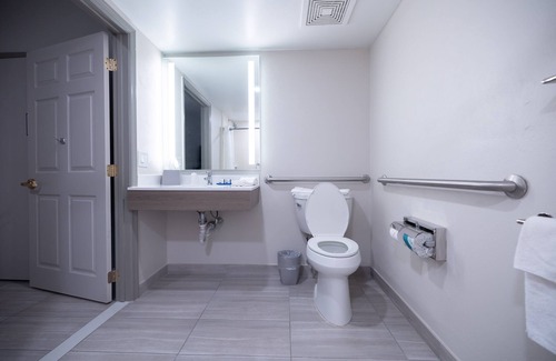 Frackville Hotel | Comfortable Holiday Inn Express Hotel & Suites Frackville