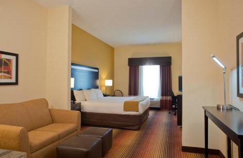 Prattville Hotel | Comfortable Stay at Holiday Inn Express Prattville South