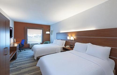 Jasper Hotel | Top Rated Holiday Inn Express Hotel & Suites Jasper Experience