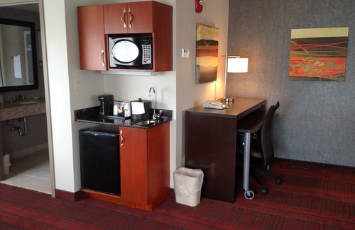 Auburn Hotel | Comfortable Stay at Holiday Inn Express Auburn with Breakfast