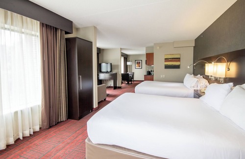 Auburn Hotel | Comfortable Stay at Holiday Inn Express Auburn with Breakfast