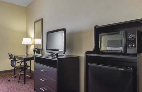 Cullman Hotel | Comfortable Stay at Holiday Inn Express Hotel & Suites Cullman