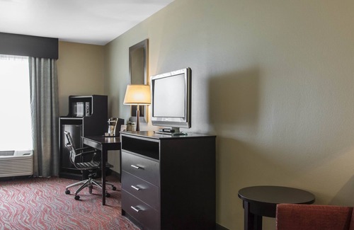 Cullman Hotel | Comfortable Stay at Holiday Inn Express Hotel & Suites Cullman