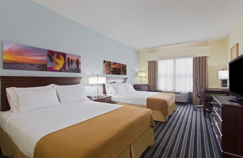 Downtown Dunedin Hotel | Highly Rated Holiday Inn Express Clearwater North-Dunedin