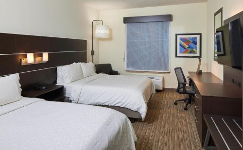 Siberton Hotel | Guest Rated: Top Amenities at Holiday Inn Express Gadsden