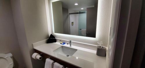 Kinston Hotel | Comfortable Stays at Holiday Inn Express Kinston, IHG Hotel