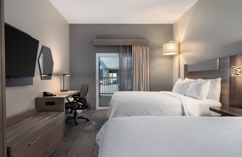 Saginaw Hotel | Discover Holiday Inn Express Hotel & Suites Saginaw Comfort