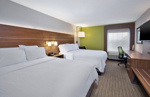 Sunbury Hotel | Comfortable Stay at Holiday Inn Express Sunbury - Columbus Area