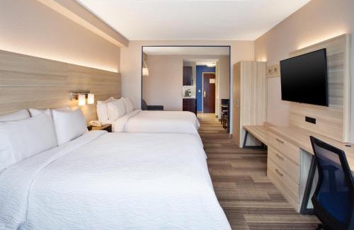 Webster Hotel | Comfortable Stay at Holiday Inn Express Rochester Webster