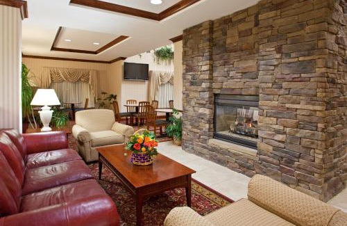 Marion Hotel | Family-Friendly Holiday Inn Express Hotel & Suites Marion