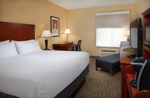 Oxford Hotel | Comfortable Stay at Holiday Inn Express Anniston/Oxford