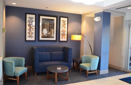 Oxford Hotel | Comfortable Stay at Holiday Inn Express Anniston/Oxford