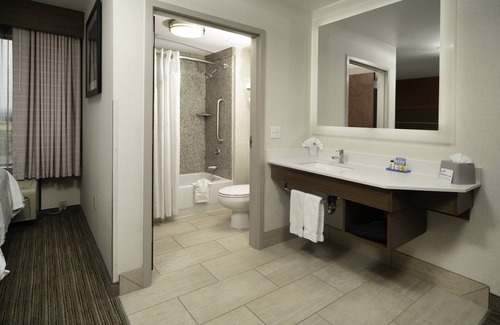 Pasco Hotel | Top-Rated Holiday Inn Express Hotel & Suites in Pasco