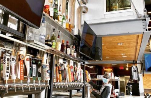 Rogers Hotel | Discover Holiday Inn Express & Suites Rogers: Family-Friendly Getaway