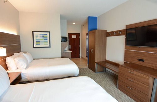 Rolla Hotel | Discover Holiday Inn Express Hotel & Suites Rolla Near U of Missouri