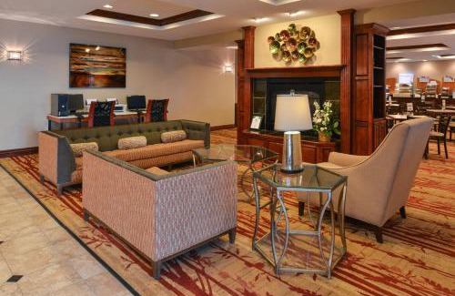 North Central Omaha Hotel | Guest Favorite: Holiday Inn Express Cherry Hills with Pool & Ocean View