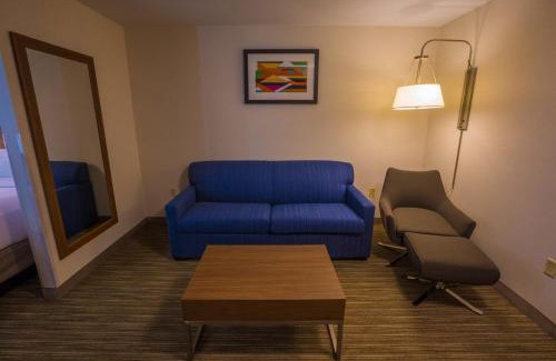 Pasco Hotel | Top-Rated Holiday Inn Express Hotel & Suites Pasco-TriCities