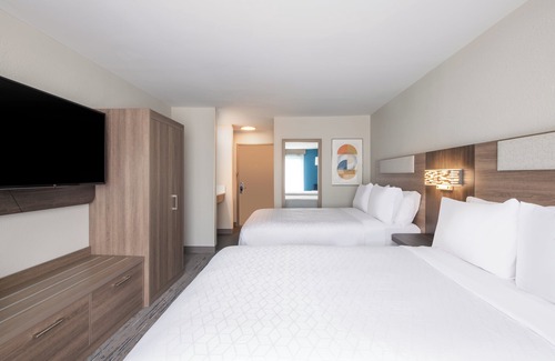 Wilson Hotel | Discover Comfort at Holiday Inn Express Hotel & Suites Wilson