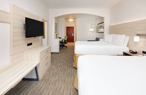Burleson Hotel | Eco-Friendly Holiday Inn Express Suites in Burleson/Ft. Worth