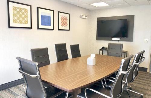 Clewiston Hotel | Guest Rated Excellence at Holiday Inn Express Clewiston