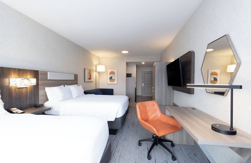 Grant Creek Hotel | Discover Holiday Inn Express Missoula: Pool & Breakfast Included