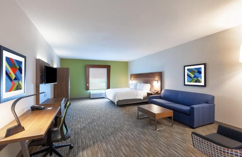 Port Arthur Hotel | Inviting Holiday Inn Express Hotel & Suites Port Arthur Stay