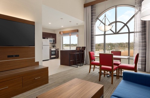 Opelika Hotel | Discover the Holiday Inn Express in Opelika/Auburn