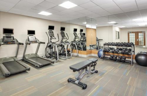 Riverhead Hotel | Ideal Stays at Holiday Inn Express Hotel & Suites East End