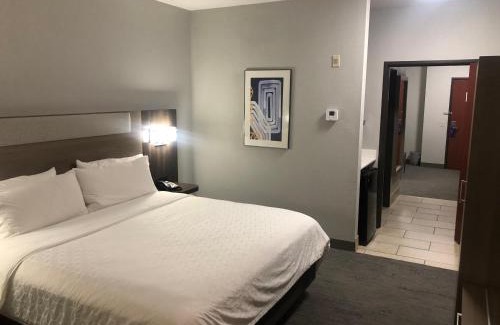 Woodward Hotel | Experience Holiday Inn Express Woodward: Top-Rated Amenities