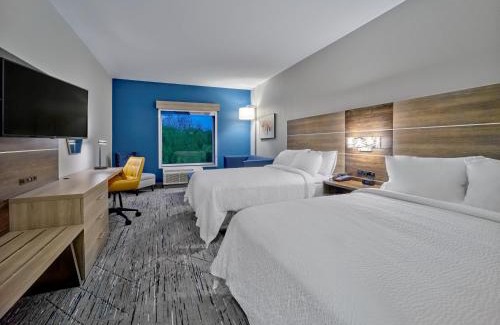 Huntsville Hotel | Pet-Friendly Retreat at Holiday Inn Express - Huntsville Space Center