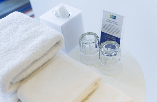 Muarakarang Hotel | Convenient Stay at Holiday Inn Express Jakarta Pluit Citygate