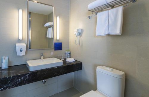 Lixia District Hotel | Discover Holiday Inn Express Jinan High-Tech Zone with Breakfast