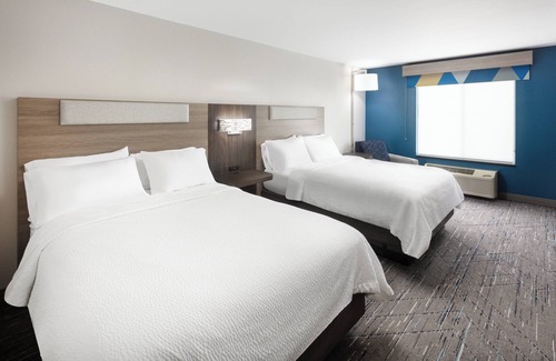 Kearney Hotel | Top-Rated Holiday Inn Express Kearney with Family-Friendly Amenities
