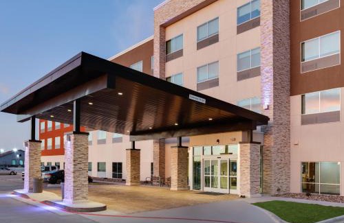 Kermit Hotel | Family-Friendly Stay at Holiday Inn Express - Kermit