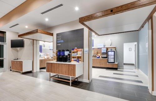 Kermit Hotel | Family-Friendly Stay at Holiday Inn Express - Kermit