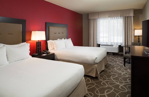 Klamath Hotel | Ideal Stay at Holiday Inn Express Klamath - Redwood Ntl Park