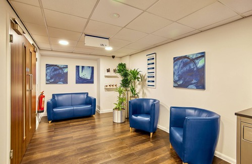 Stratford and New Town Hotel | Ideal Stay at Holiday Inn Express London - Stratford