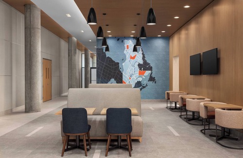 Saint-Laurent Hotel | Holiday Inn Express Montreal Airport - St-Laurent by IHG